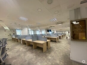 Calle de San Romualdo, 26, Madrid, Madrid for lease Interior Photo- Image 1 of 12