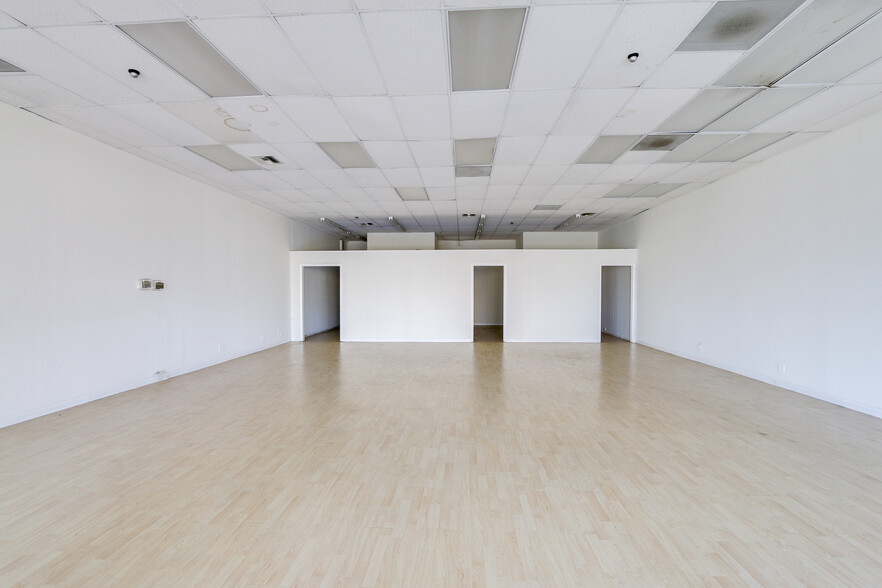 1001-1075 N Grand Ave, Covina, CA for lease - Interior Photo - Image 3 of 4