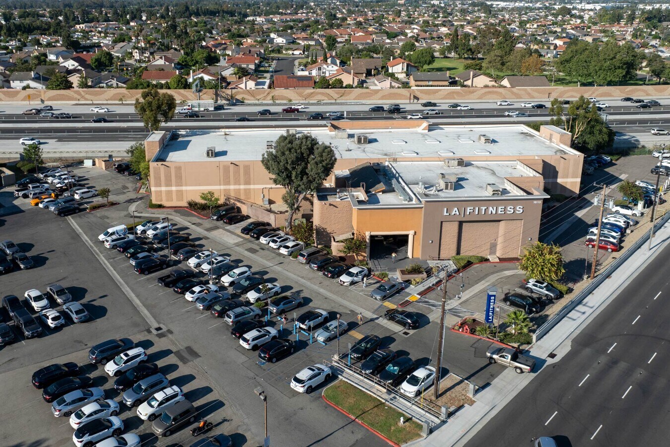 10115 Talbert Ave, Fountain Valley, CA 92708 LA Fitness Iconic