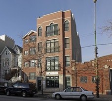 3248 N Sheffield Ave, Chicago IL - Retail Space