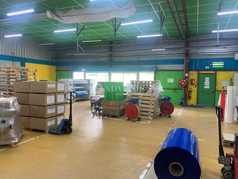 Office in Vendôme for lease - Building Photo - Image 1 of 8