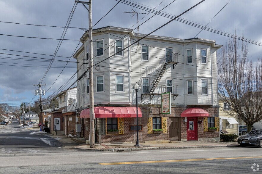 1025-1029 Charles St, Providence, RI for sale - Primary Photo - Image 1 of 1
