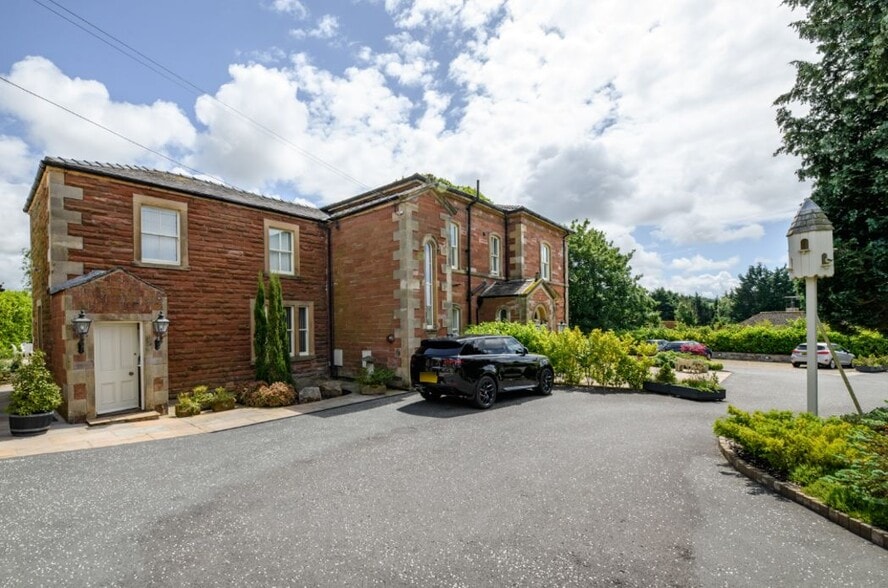 35 Stainburn Rd, Workington for sale - Building Photo - Image 1 of 72