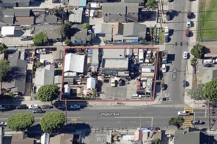 7001 Compton Ave, Los Angeles, CA for sale - Aerial - Image 1 of 3