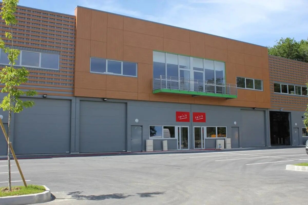 Flex in Villebon-sur-Yvette for lease Building Photo- Image 1 of 4