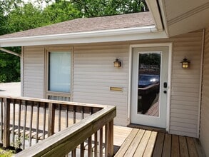 2001 W Monroe St, Springfield, IL for lease Building Photo- Image 1 of 22