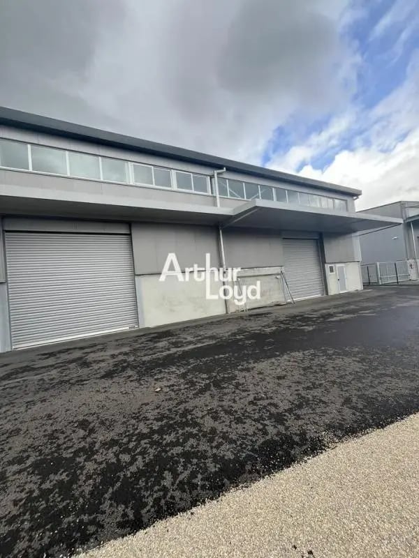 Flex in La Roquette-sur-Siagne for lease Building Photo- Image 1 of 9