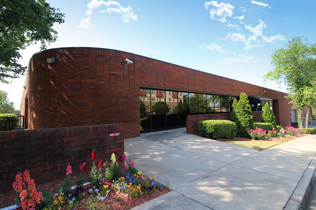 566 SW Wells St, Atlanta, GA for sale Building Photo- Image 1 of 1