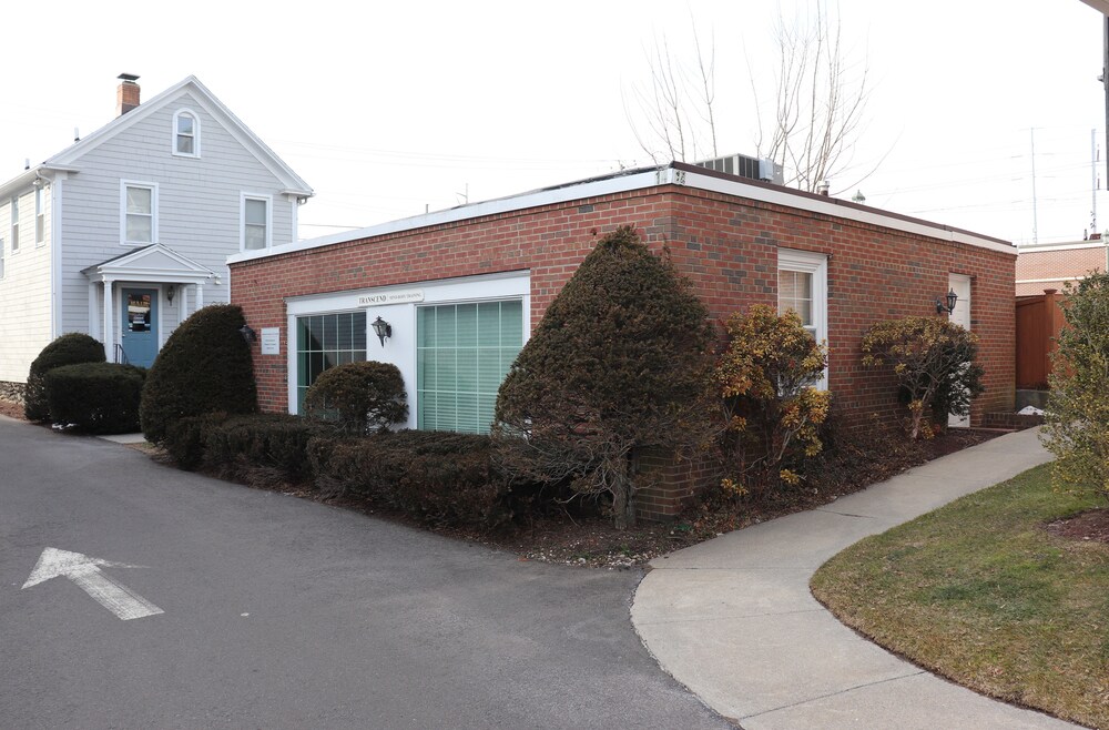 113 Thorpe St, Fairfield, CT 06824