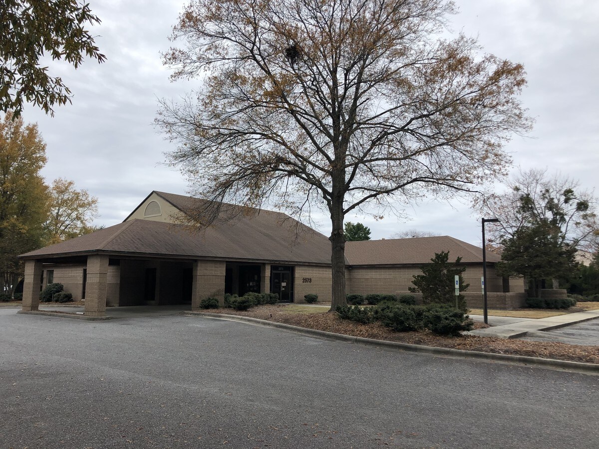 2573 Stantonsburg Rd, Greenville, NC 27834