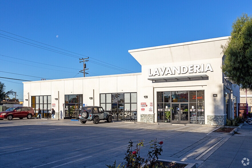 3046 E Florence Ave, Huntington Park, CA for sale - Primary Photo - Image 1 of 26