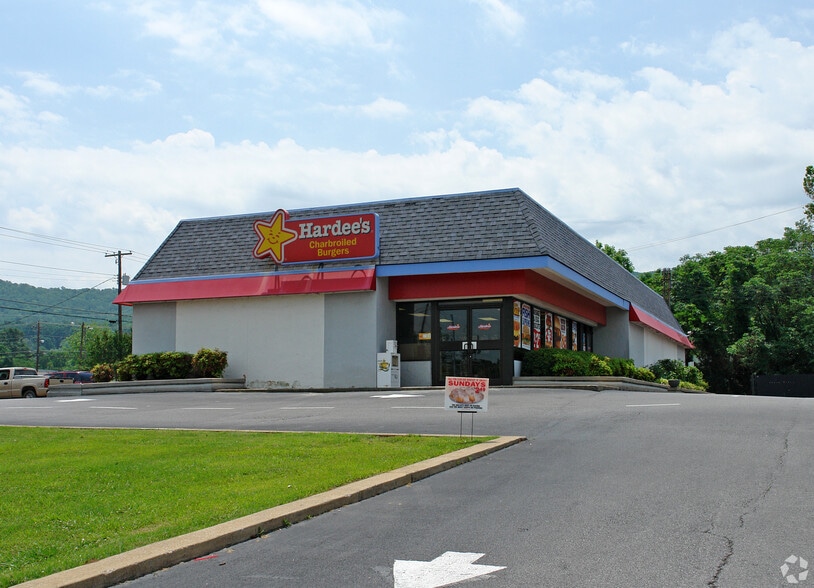 320 Main St W, Sleepy Eye, MN for lease - Primary Photo - Image 1 of 11