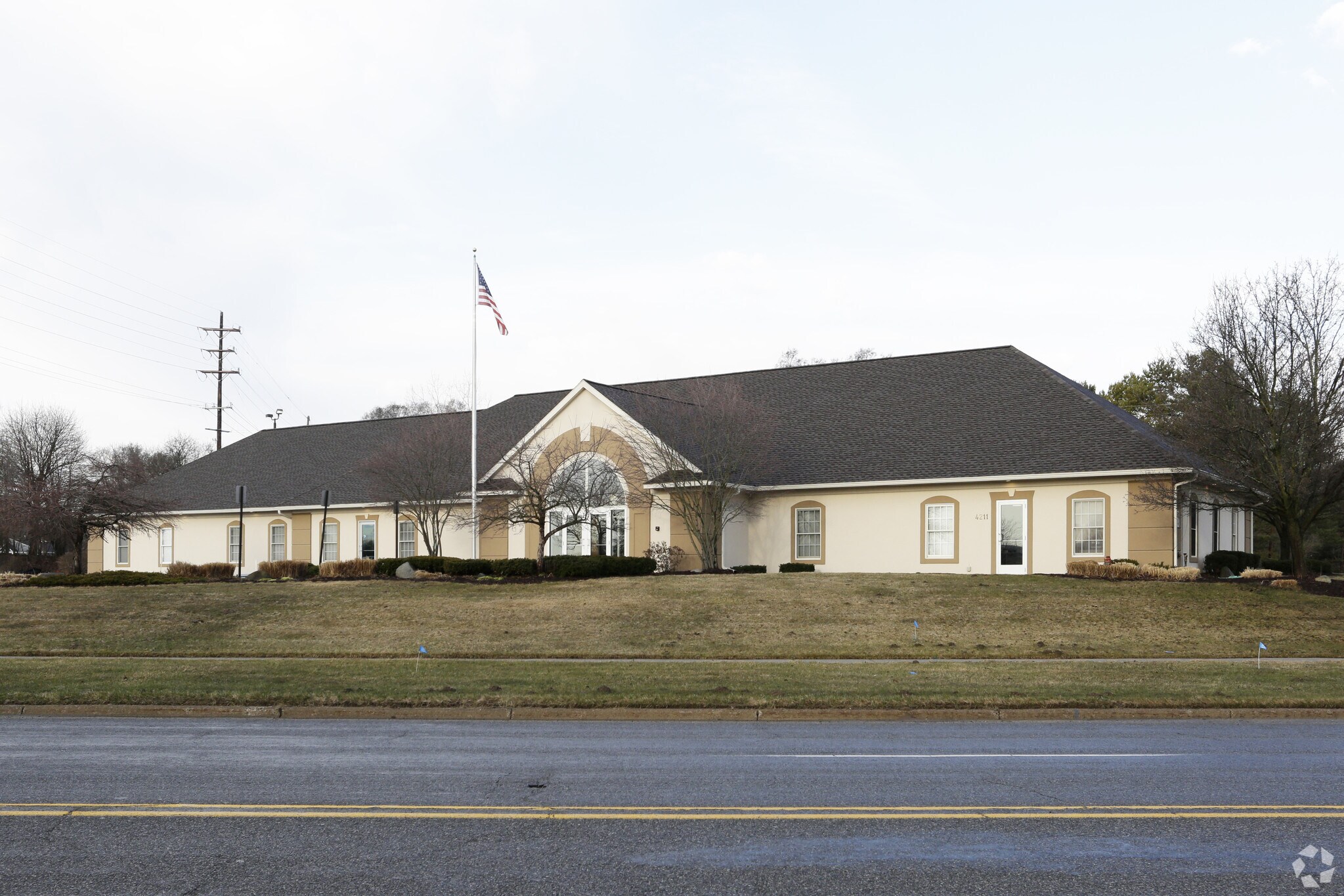 4211 Division Ave, Comstock Park, MI for sale Primary Photo- Image 1 of 1