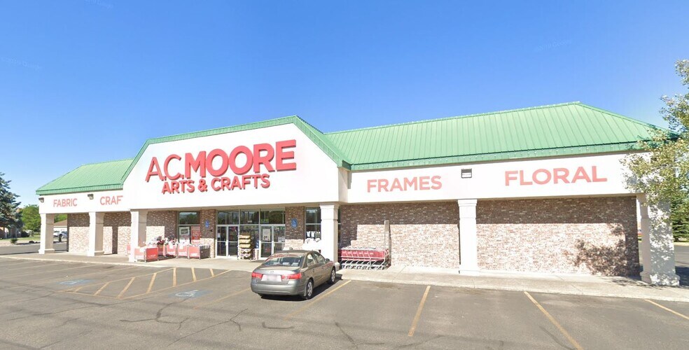 2455 E 25th St, Idaho Falls, ID for sale - Building Photo - Image 1 of 1