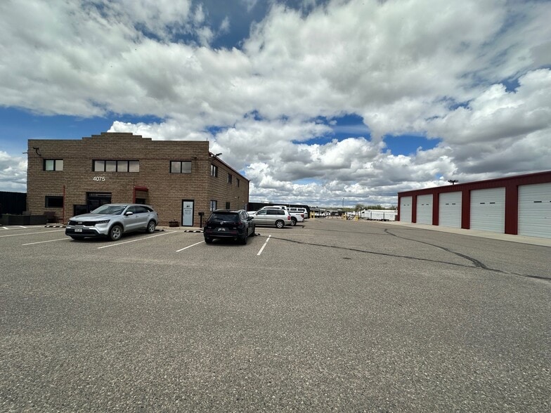 4070-4075 Camelot Cir, Longmont, CO for sale - Building Photo - Image 3 of 6