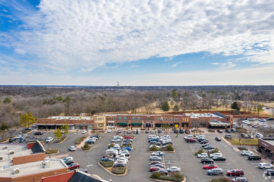 1446-1494 S Bryant Ave, Edmond, OK for lease - Building Photo - Image 3 of 5