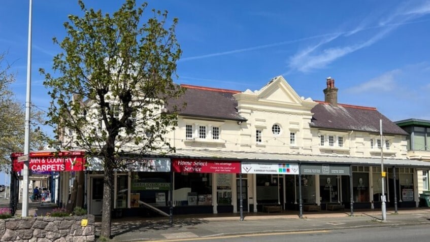 20A Mostyn Av, Llandudno for sale - Primary Photo - Image 1 of 1