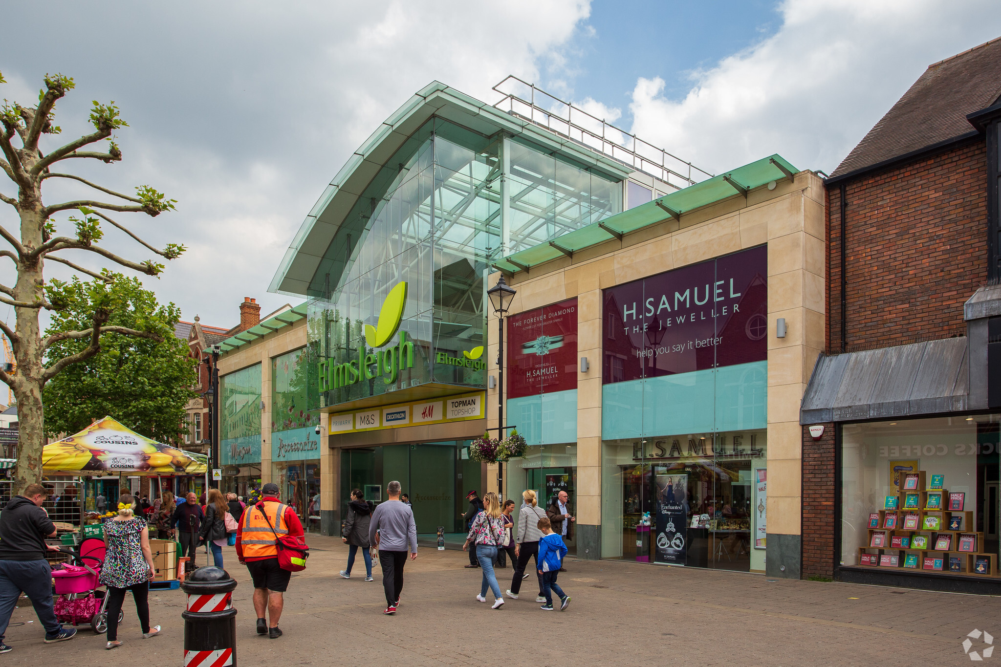 Elmsleigh Rd, Staines for lease Building Photo- Image 1 of 8