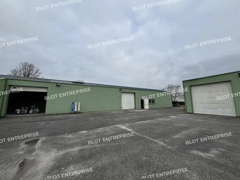Flex in Pontchâteau for lease - Building Photo - Image 2 of 10