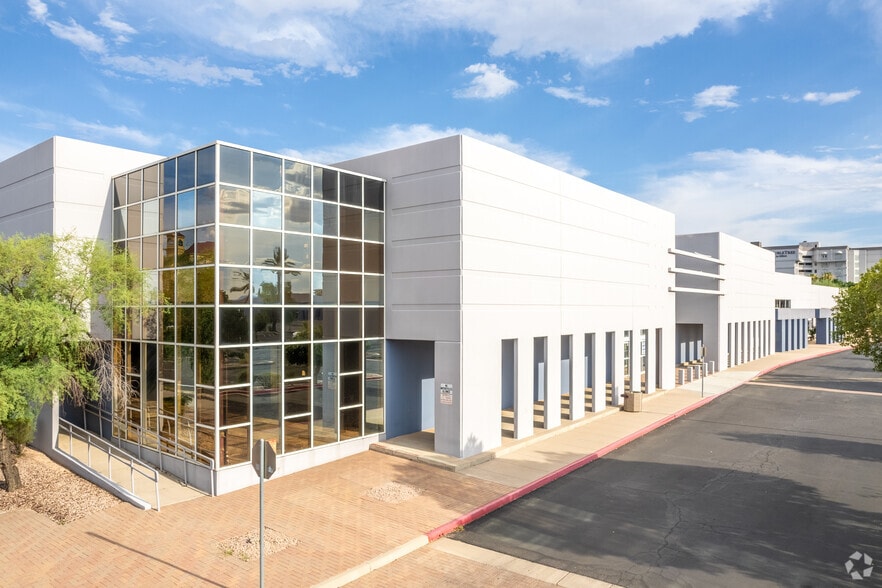 Mesa Fiesta Retail/ Commercial Parl portfolio of 2 properties for sale on LoopNet.com - Building Photo - Image 1 of 2