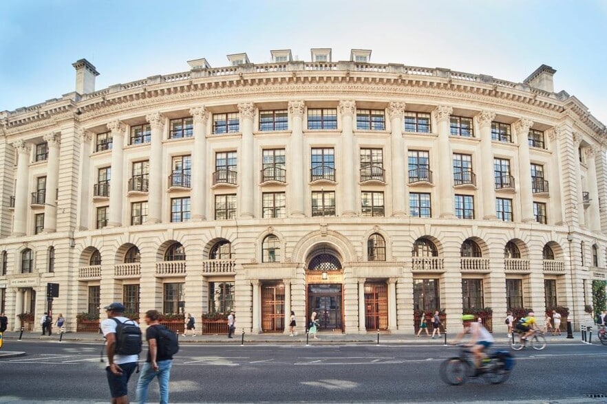 1-6 Lombard St, London for lease - Building Photo - Image 1 of 31