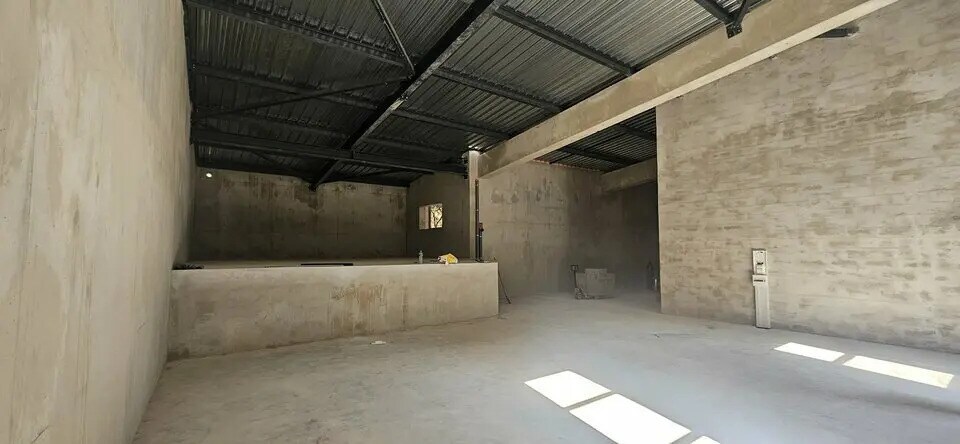 Flex in Nice for lease - Building Photo - Image 2 of 7