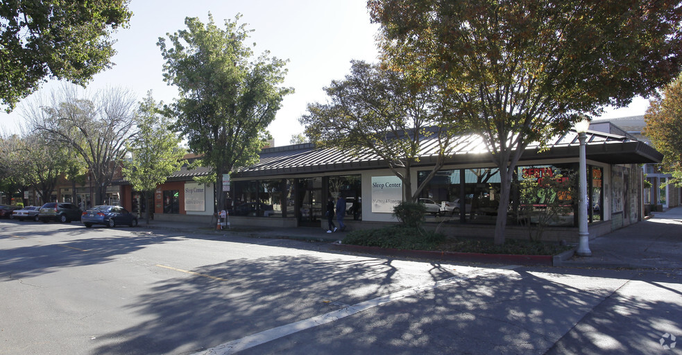 702-710 2nd St, Davis, CA for lease - Building Photo - Image 1 of 9