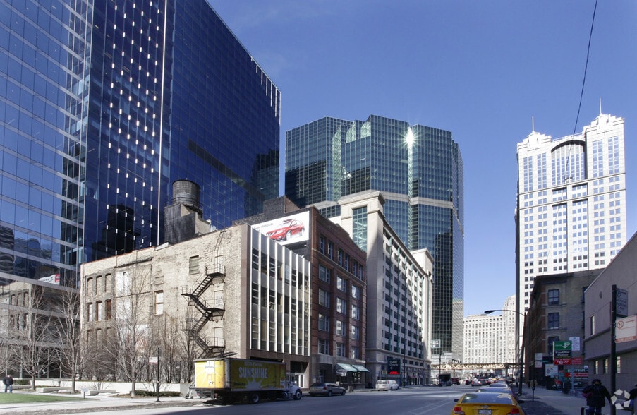 160 N Franklin St, Chicago, IL for lease - Building Photo - Image 3 of 23