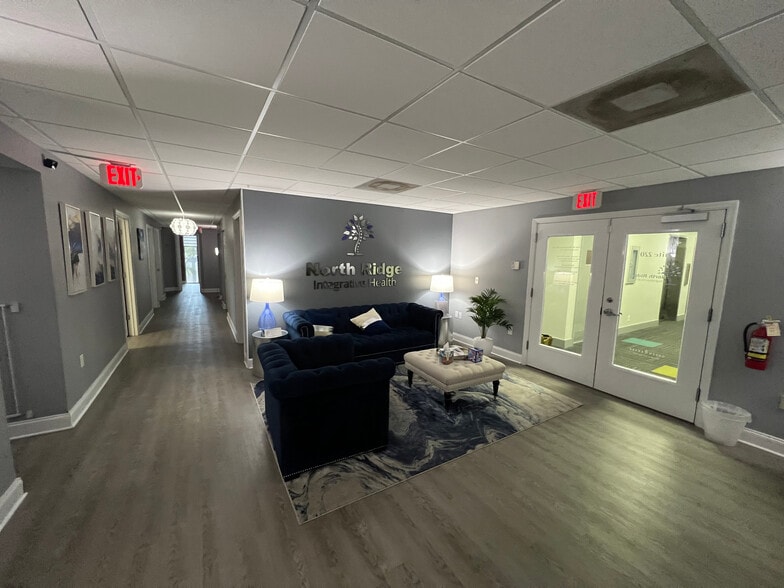 5353 N Federal Hwy, Fort Lauderdale, FL for lease - Building Photo - Image 2 of 22