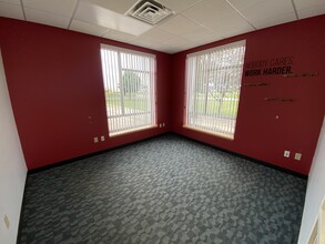 N1080 Technical Dr, Greenville, WI for lease Interior Photo- Image 2 of 5