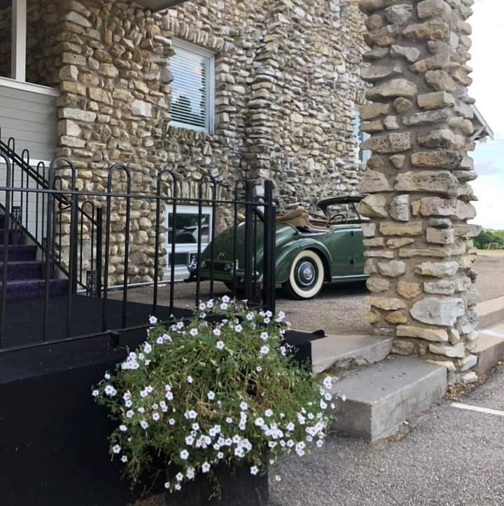 1301 W 8th St, Junction City, KS for sale Primary Photo- Image 1 of 1