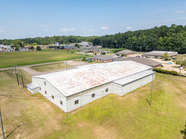 248 Chubby Dr, Columbus, MS for lease - Building Photo - Image 1 of 27