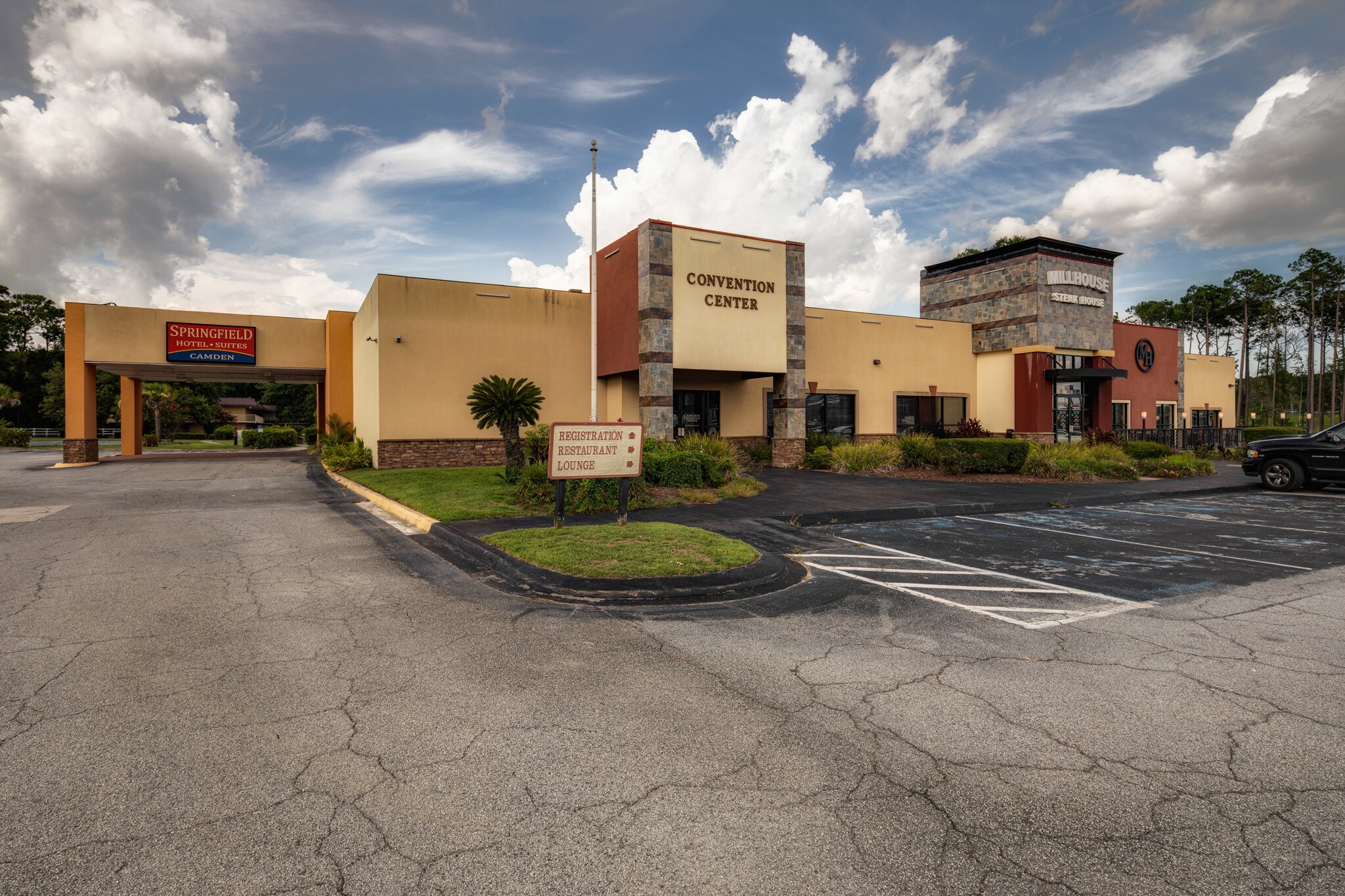 1215 E King Ave, Kingsland, GA for sale Primary Photo- Image 1 of 1