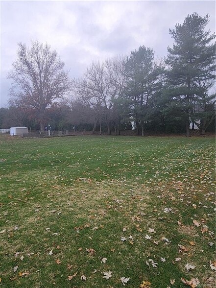 1747 N Barron St, Eaton, OH for sale - Building Photo - Image 2 of 2