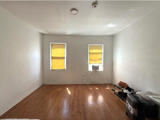 2202 E Monument St, Baltimore, MD for sale Interior Photo- Image 1 of 1