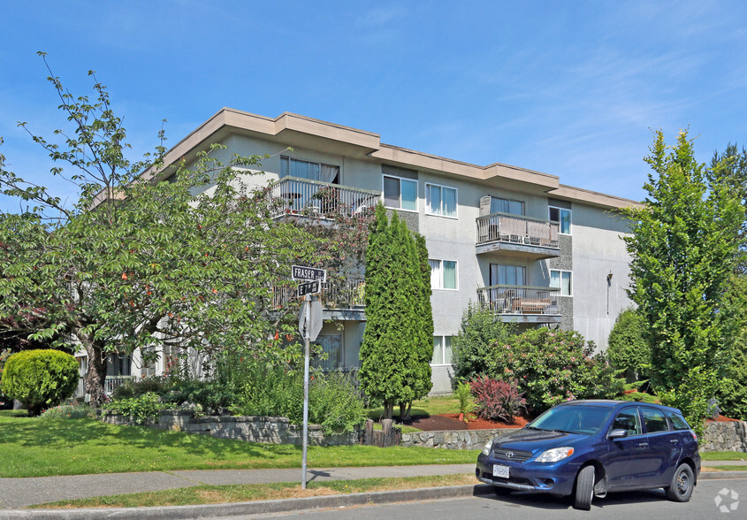 677 E 7th Ave, Vancouver, BC for sale - Primary Photo - Image 1 of 5