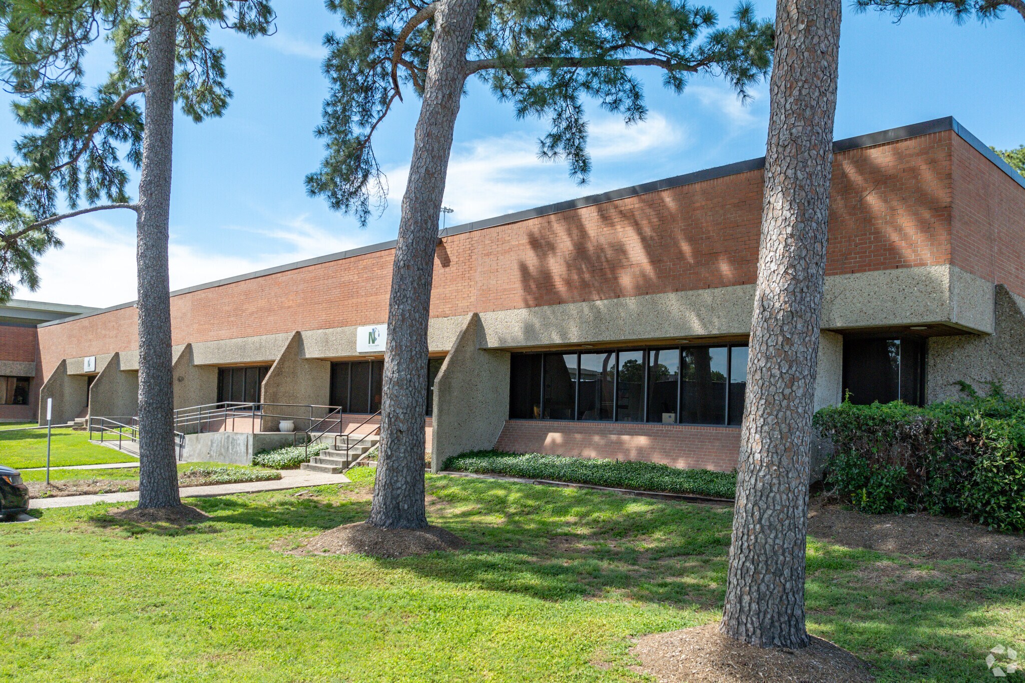 7021 Portwest Dr, Houston, TX for sale Primary Photo- Image 1 of 7