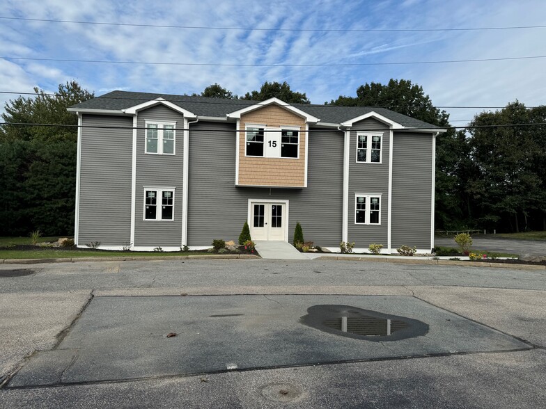 33 College Hill Rd, Warwick, RI for lease - Building Photo - Image 1 of 2