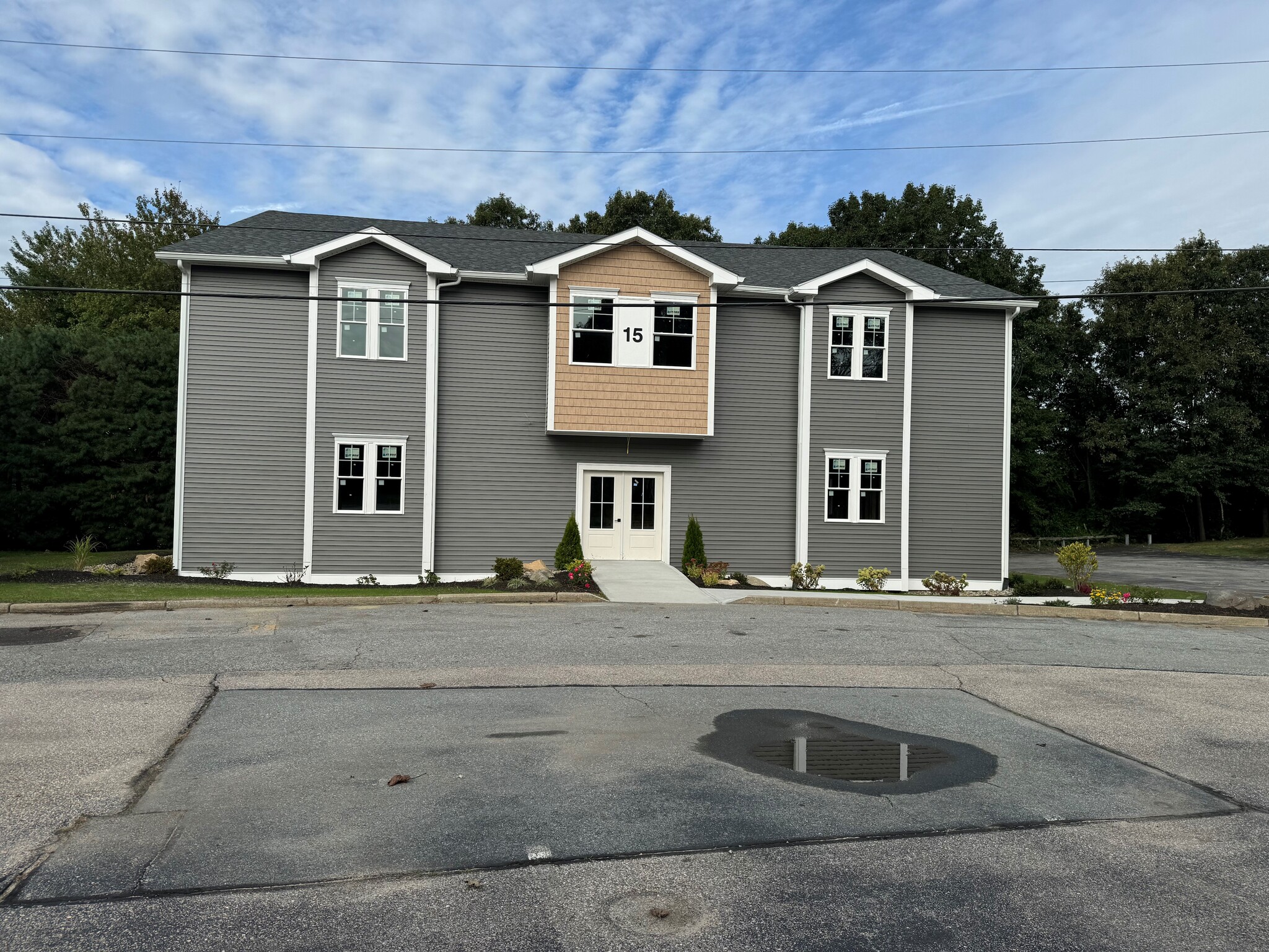 33 College Hill Rd, Warwick, RI for lease Building Photo- Image 1 of 3