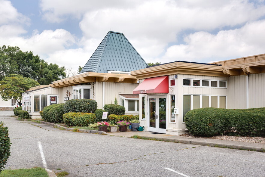 1325 S Eugene St, Greensboro, NC for sale - Building Photo - Image 1 of 13