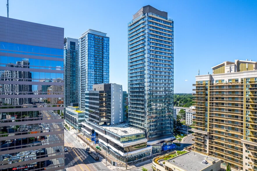 5250 Yonge St, Toronto, ON for lease - Primary Photo - Image 1 of 7