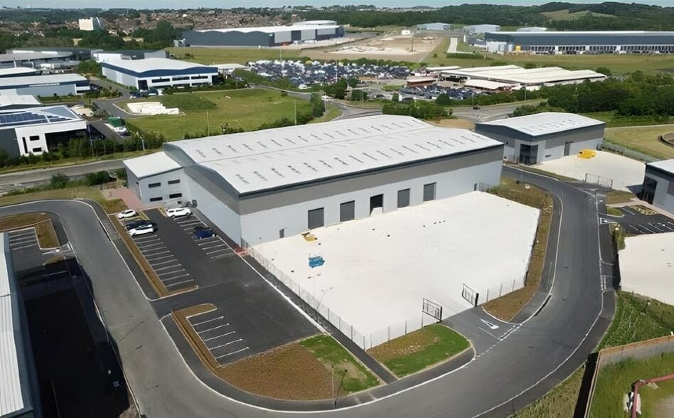 Pontefract Ln, Leeds for lease - Building Photo - Image 2 of 11