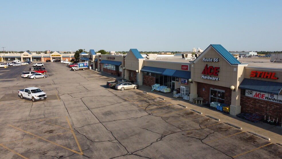 1627-1629 E US Highway 66, El Reno, OK for lease - Building Photo - Image 2 of 5