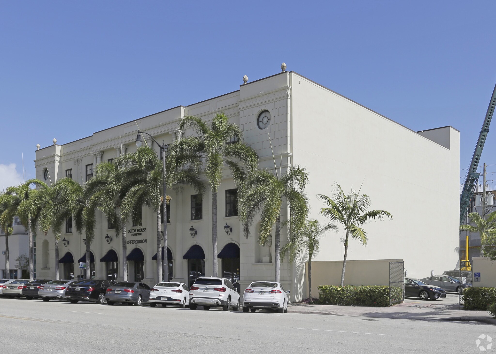 4119 Ponce De Leon, Coral Gables, FL for sale Building Photo- Image 1 of 1