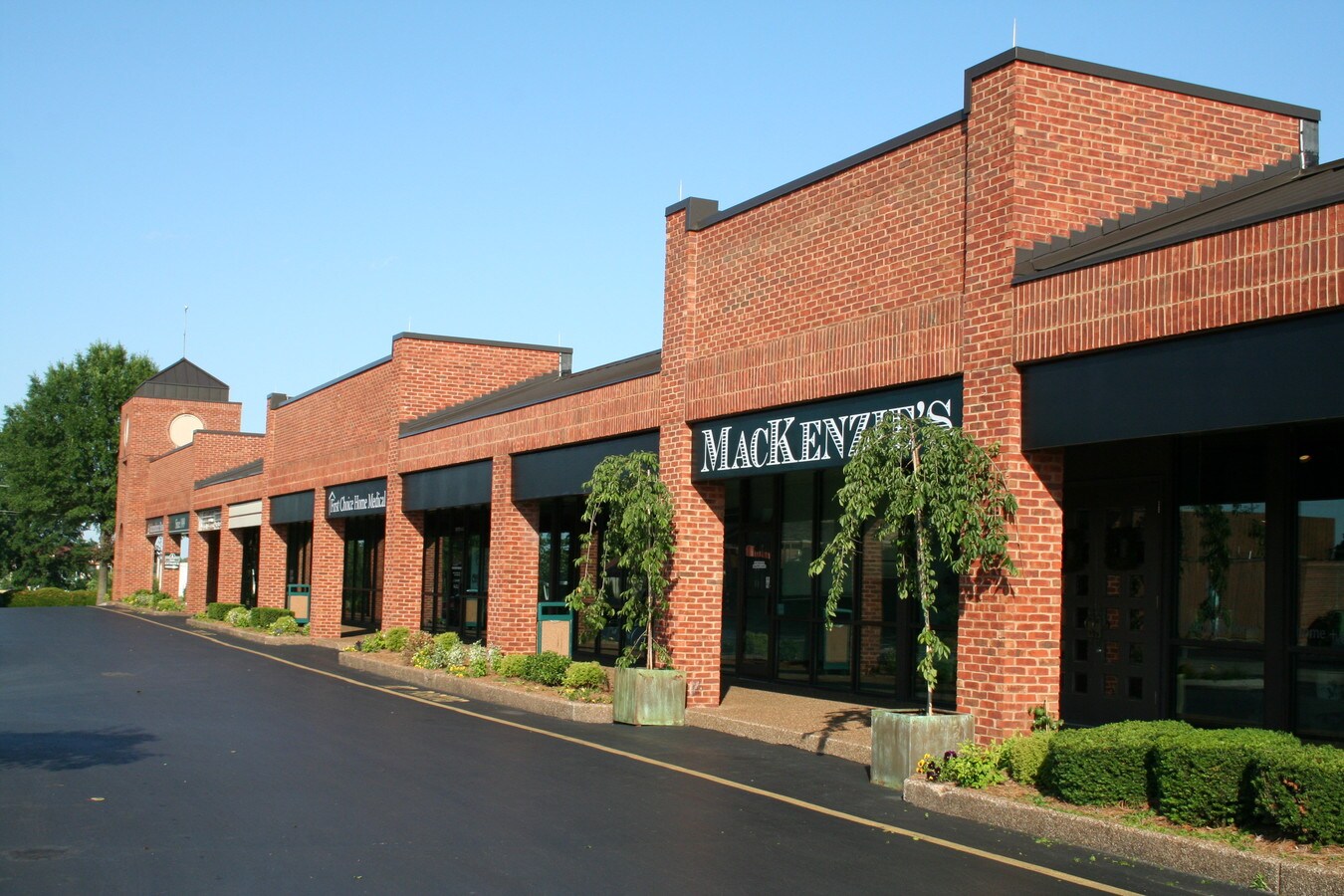 1945 Scottsville Rd, Bowling Green, KY 42104