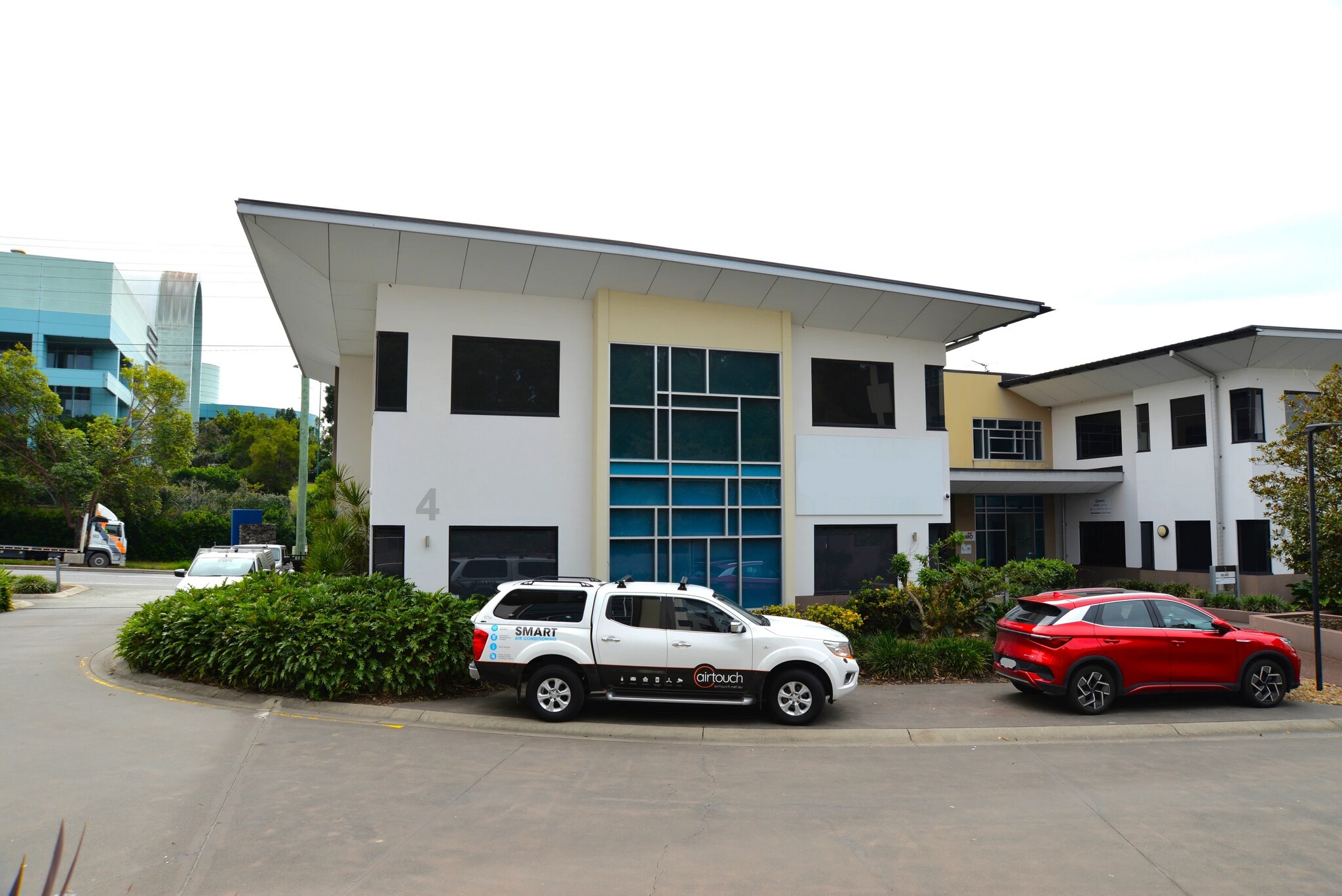 747 Lytton Rd, Brisbane for sale Primary Photo- Image 1 of 6