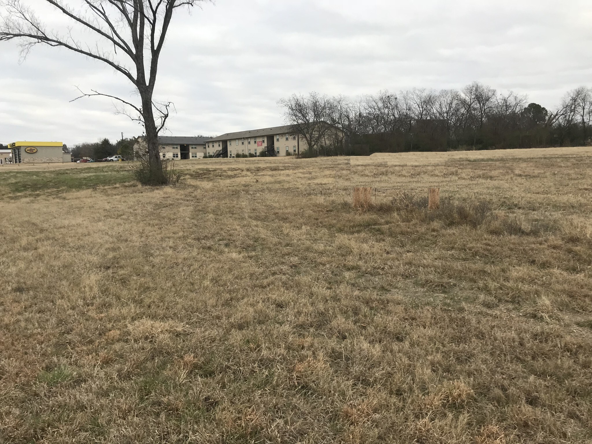 N Hwy 121 & W 7th St, Bonham, TX for sale Building Photo- Image 1 of 1