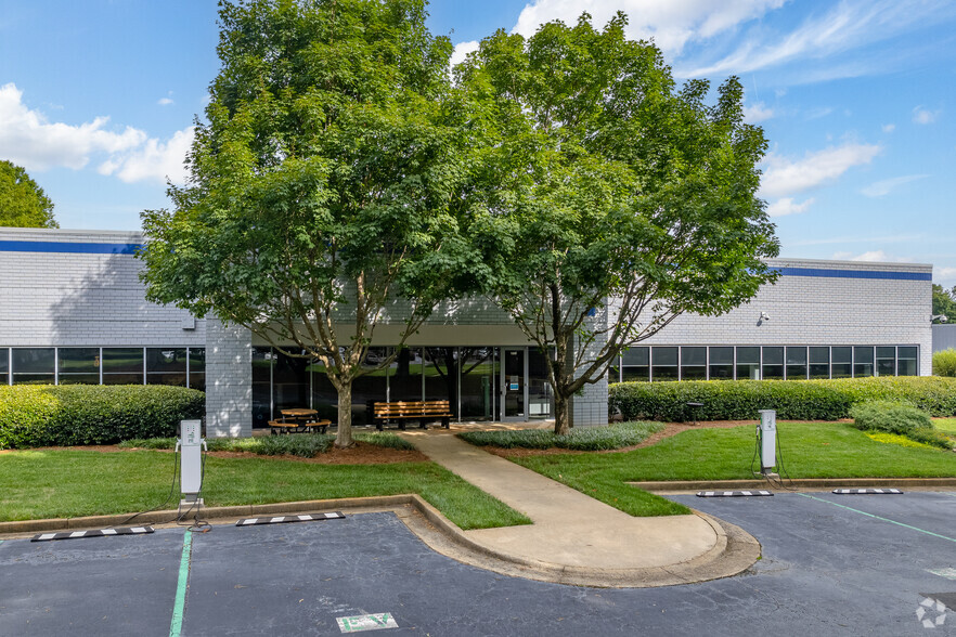 1000 Cobb Place Blvd, Kennesaw, GA for lease - Building Photo - Image 3 of 22