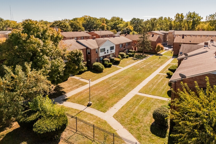 12850 Dolphin St, Detroit, MI for sale - Building Photo - Image 2 of 21