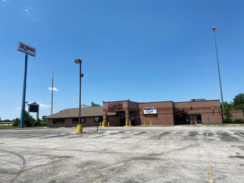 1920 Mel Browning St, Bowling Green, KY for sale - Building Photo - Image 1 of 1